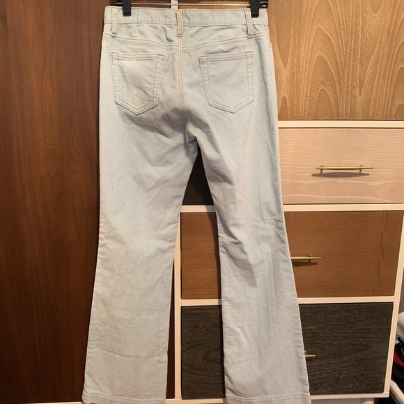 Gap Corduroy in Light Blue - Picture 2 of 8